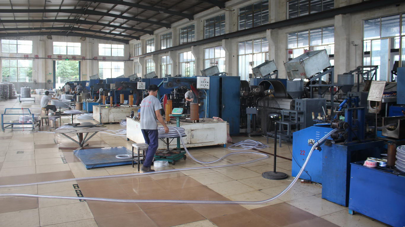 PVC hose production workshop